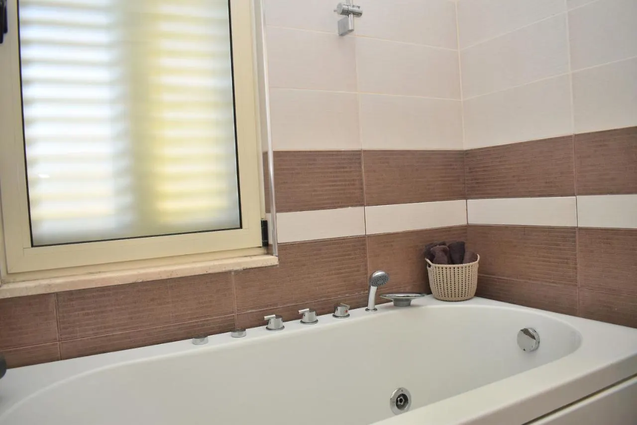 Lura 1 Beach House - 235 Plazhi San Pietro 0*,  Albania