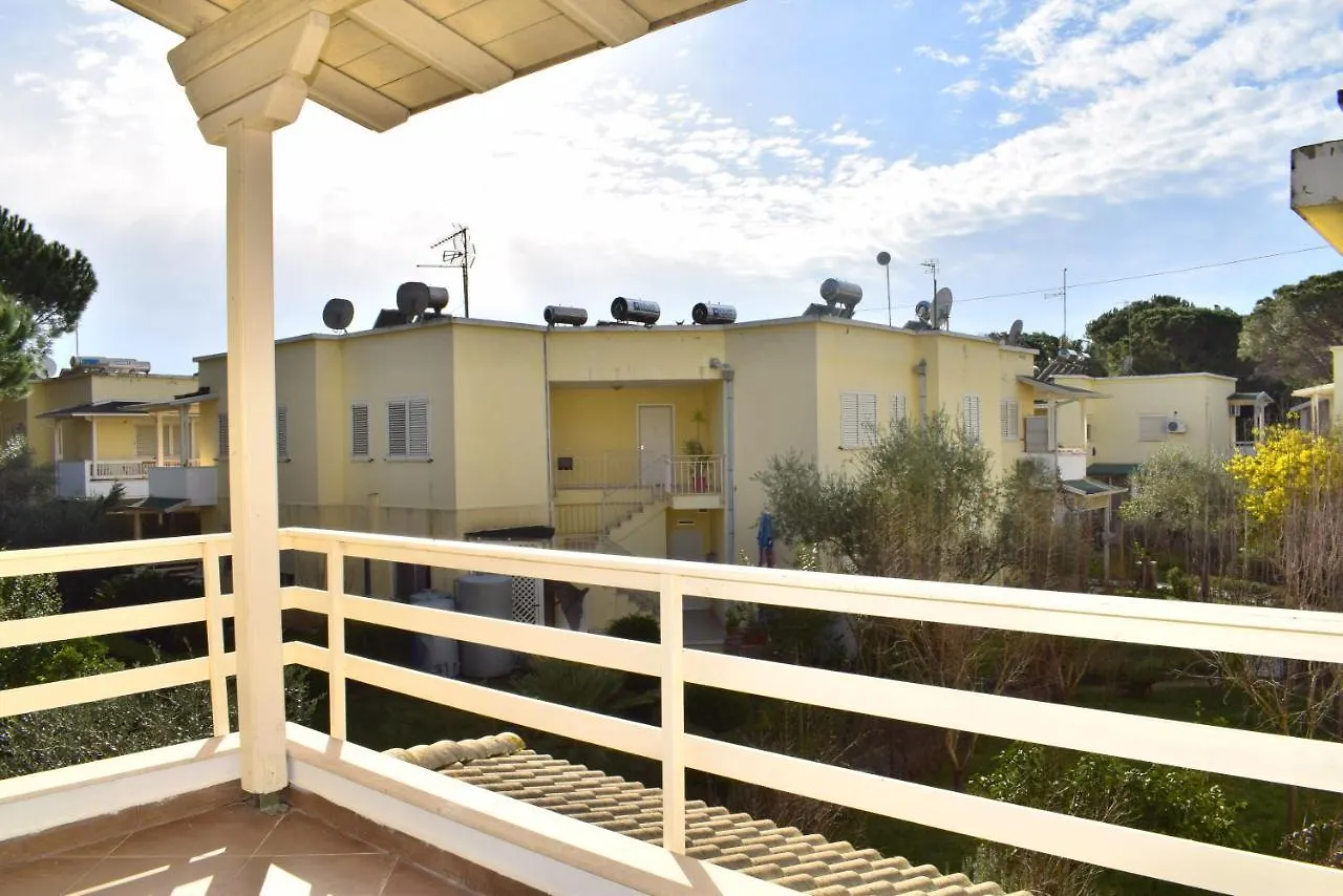 Lura 1 Beach House - 235 Plazhi San Pietro 0*,  Albania