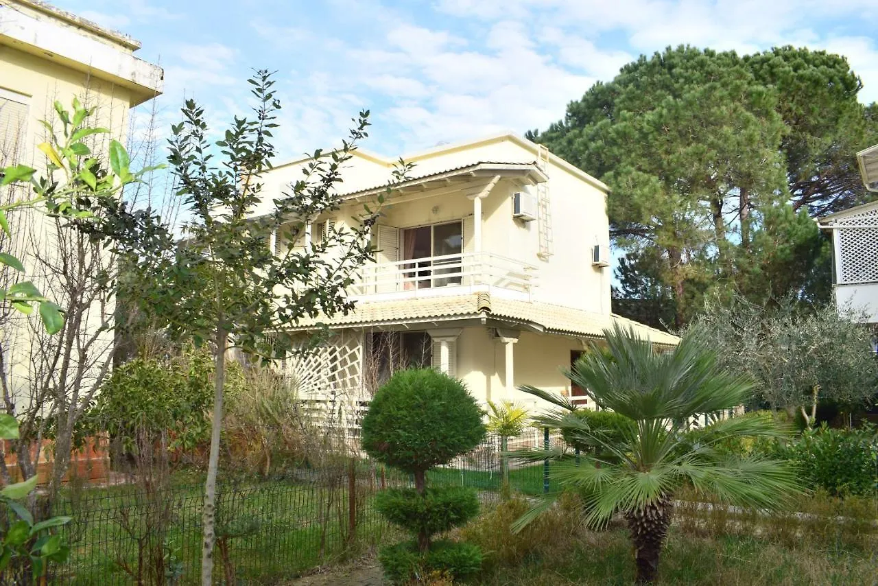 Lura 1 Beach House - 235 location