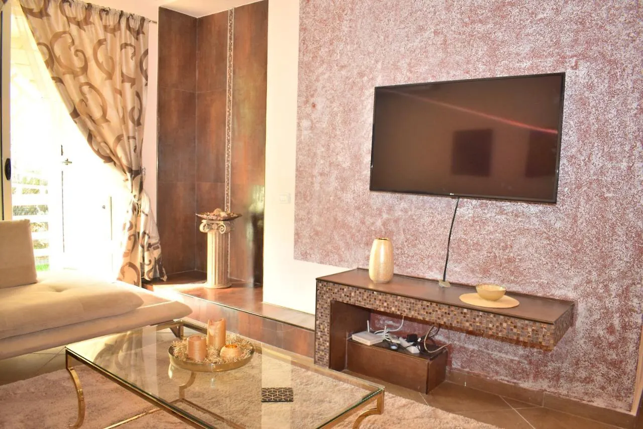 Lura 1 Beach House - 235 Plazhi San Pietro Albania