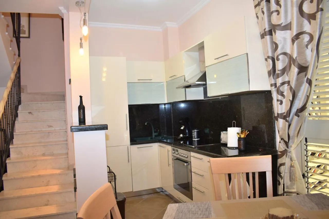 Villa Lura 1 Beach House - 235 Plazhi San Pietro