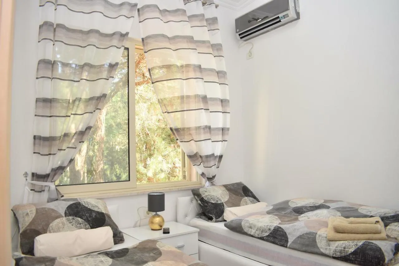 Lura 1 Beach House - 235 Plazhi San Pietro