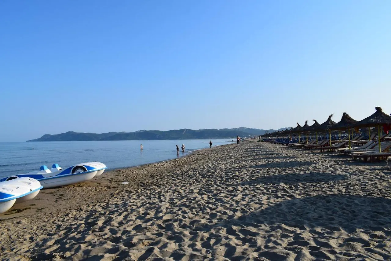 Villa Lura 1 Beach House - 235 Plazhi San Pietro