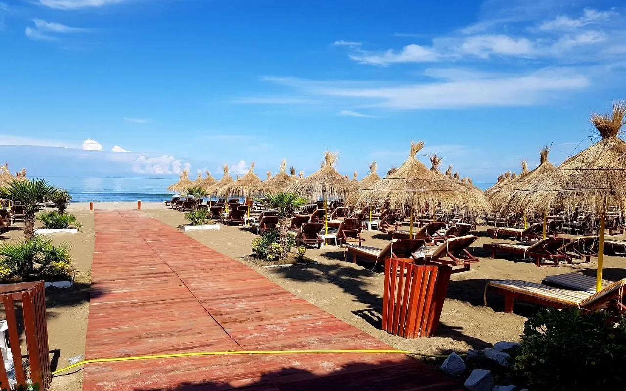 Lura 1 Beach House - 235 Plazhi San Pietro Villa